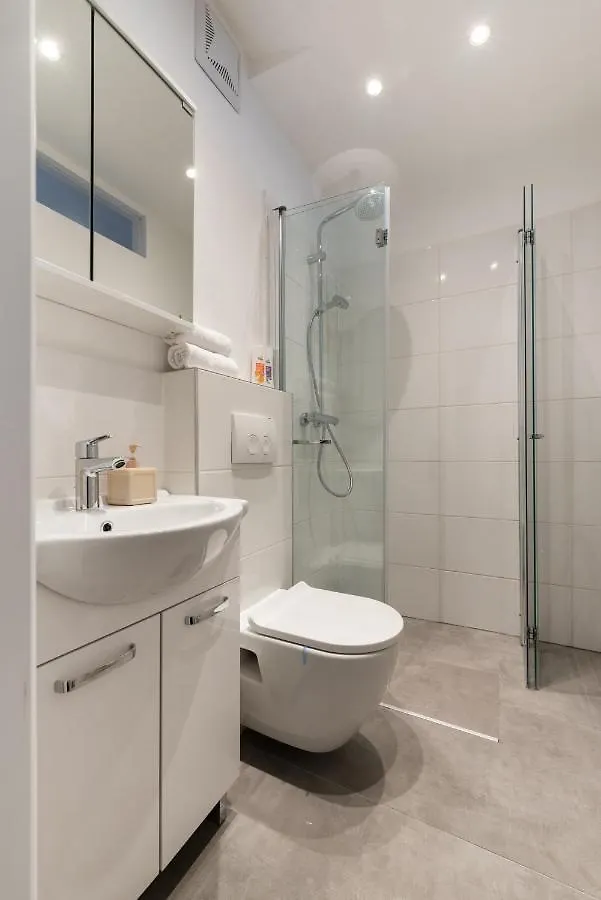 Apartment Edles Souterrain In Zentrumsnahe Vienna Austria