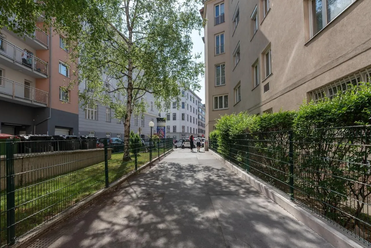 Edles Souterrain In Zentrumsnahe Vienna 0*,